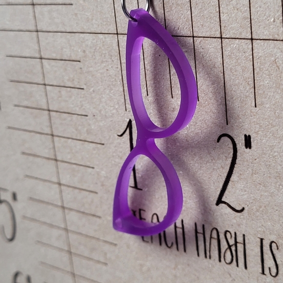 Cat eye frames laser cut dangle earrings - Picture 8 of 13